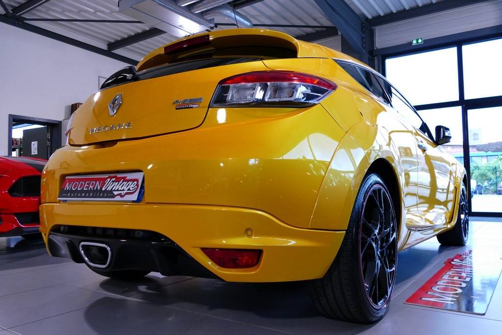 Renault Megane Coupe RS Trophy 265 N°136 16