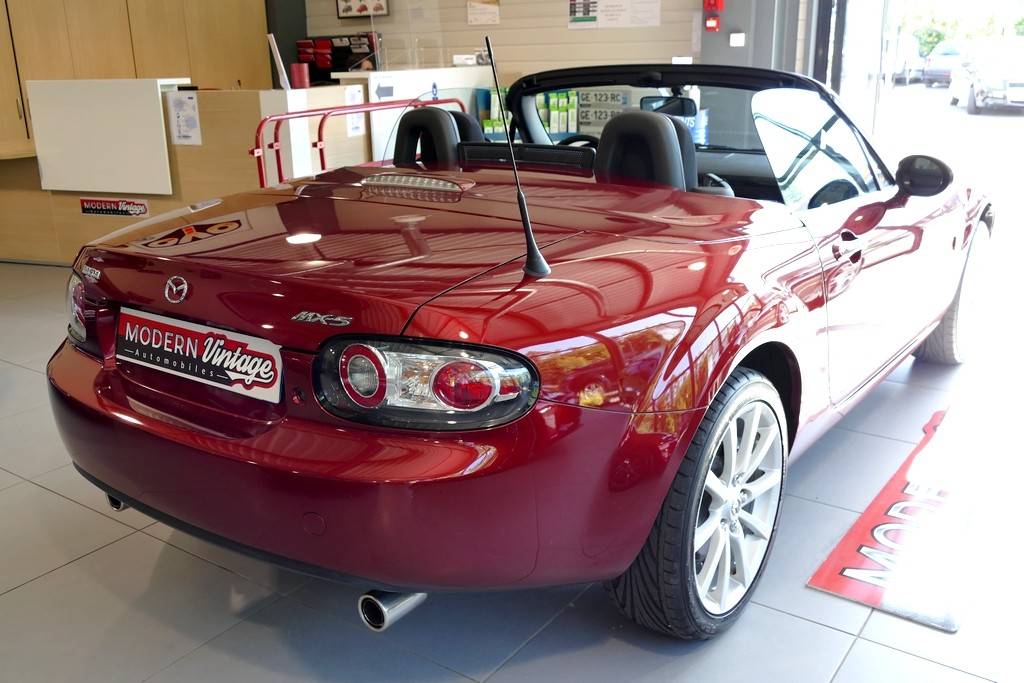 Mazda MX-5 Roadster Coupe 2.0 160 6