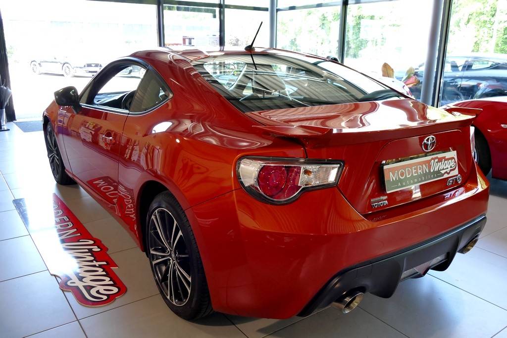 Toyota GT86 2.0 D-4S 200cv 13