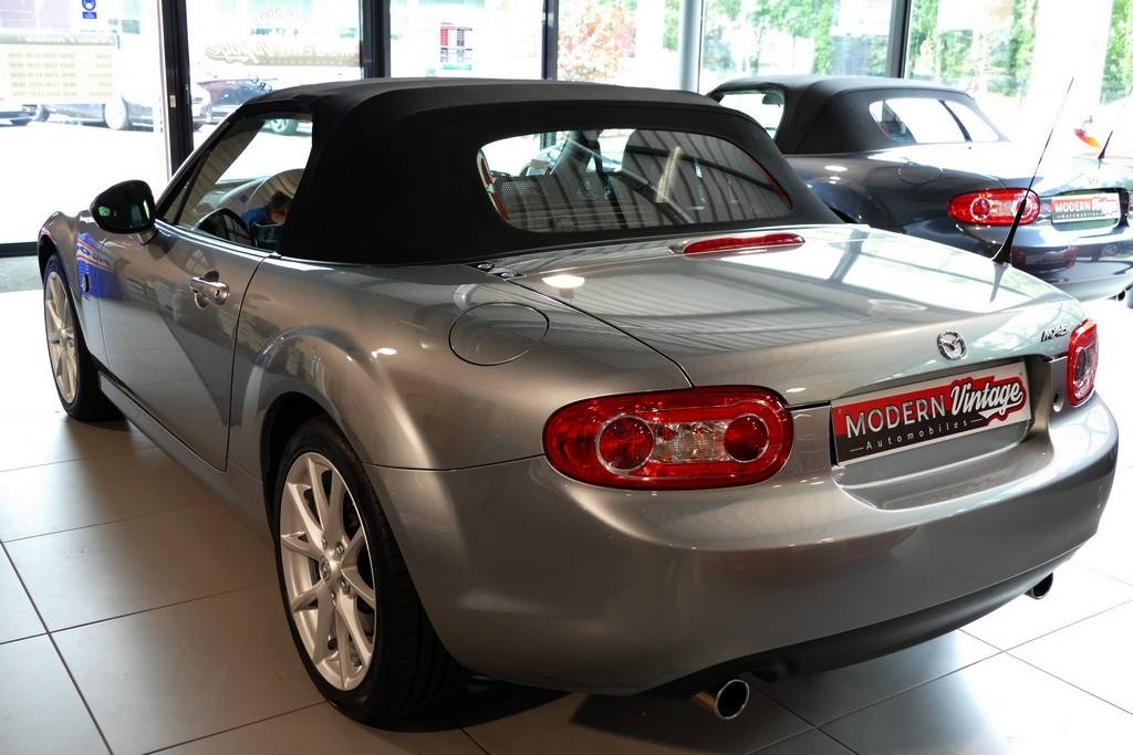 Mazda MX-5 2.0 160 Roadster Sportline 11