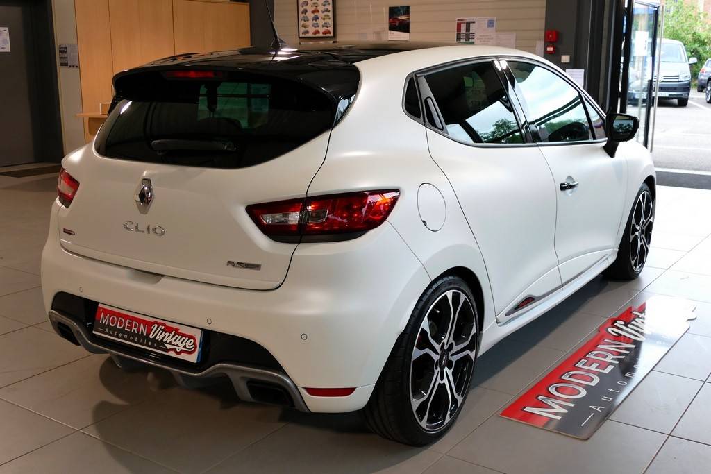 Renault Clio RS 1.6 TCe Trophy EDC 220cv 14