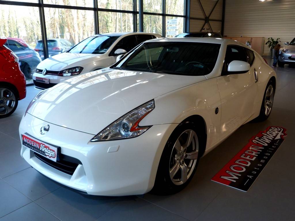 Nissan 370Z Coupe 3.7 V6 328cv 3