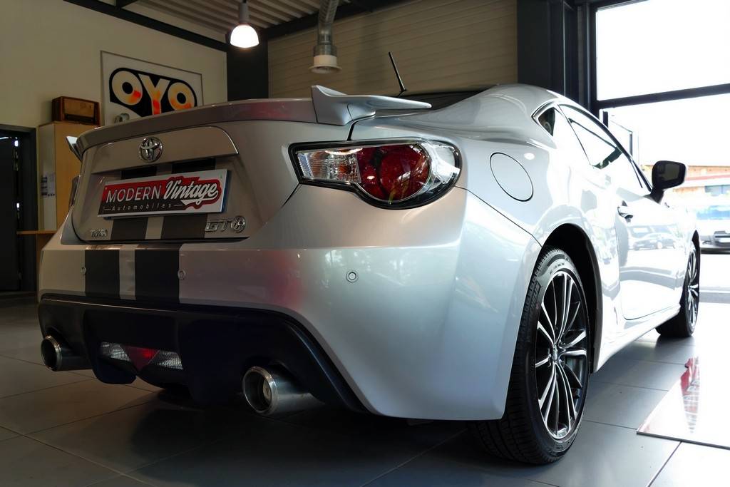 Toyota GT86 2.0 D-4S 200cv 16