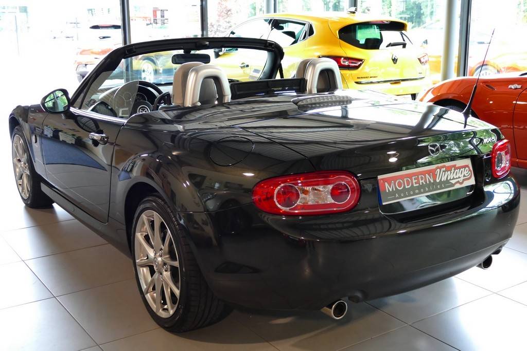 Mazda MX-5 Roadster Coupe 1.8 126cv Kaminari 9