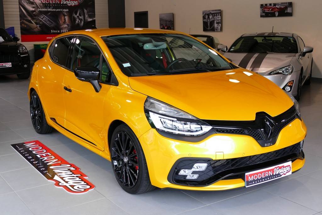 Renault Clio 4 RS Trophy 220 EDC 16