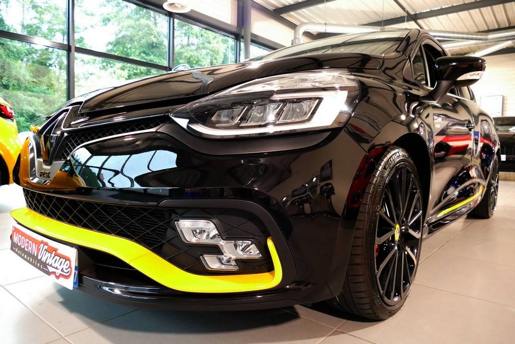 Renault Clio 4 RS18 EDC 220cv 16