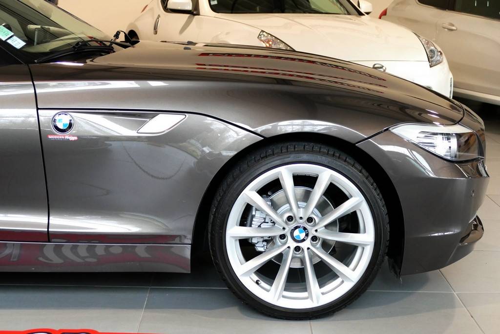 BMW Z4 sDrive23i Roadster 6 cylindres! 13