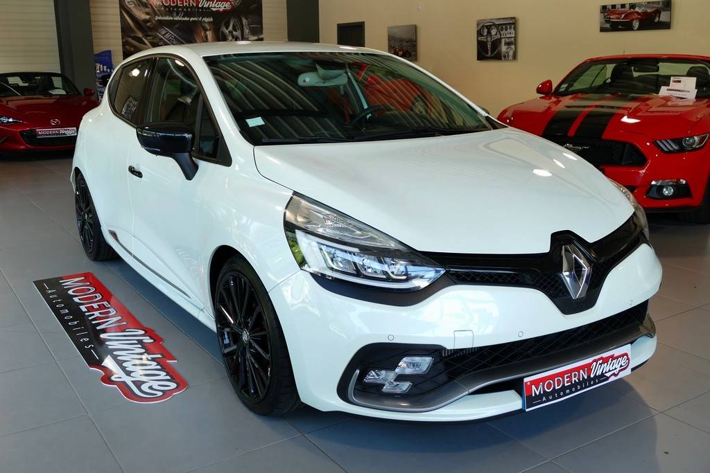 Renault Clio 4 RS Trophy 220 EDC 16