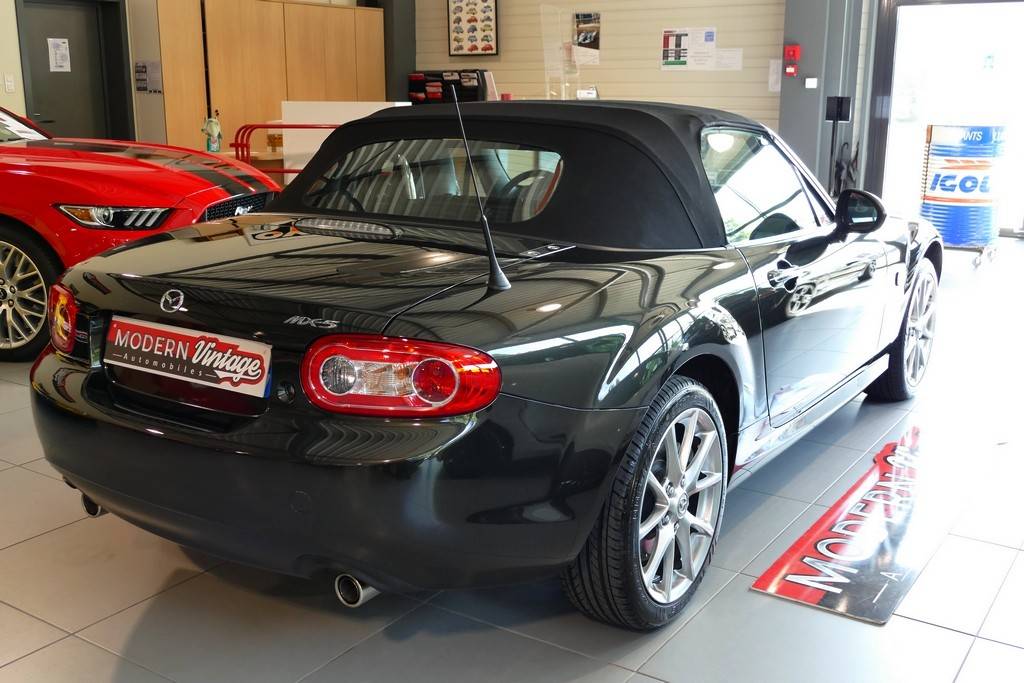 Mazda MX-5 Roadster 1.8 126cv Kaminari 11