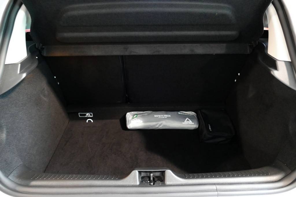 Renault Clio 4 RS Trophy 220 EDC 19