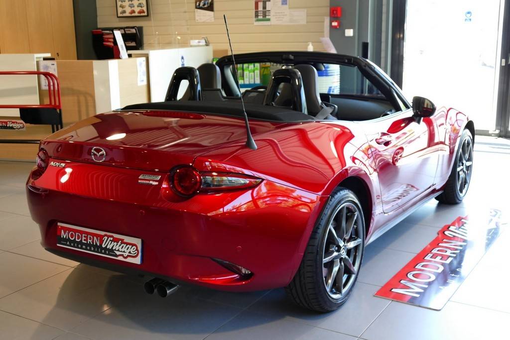 Mazda MX-5 Roadster ND 2.0 184 Selection Recaro 13