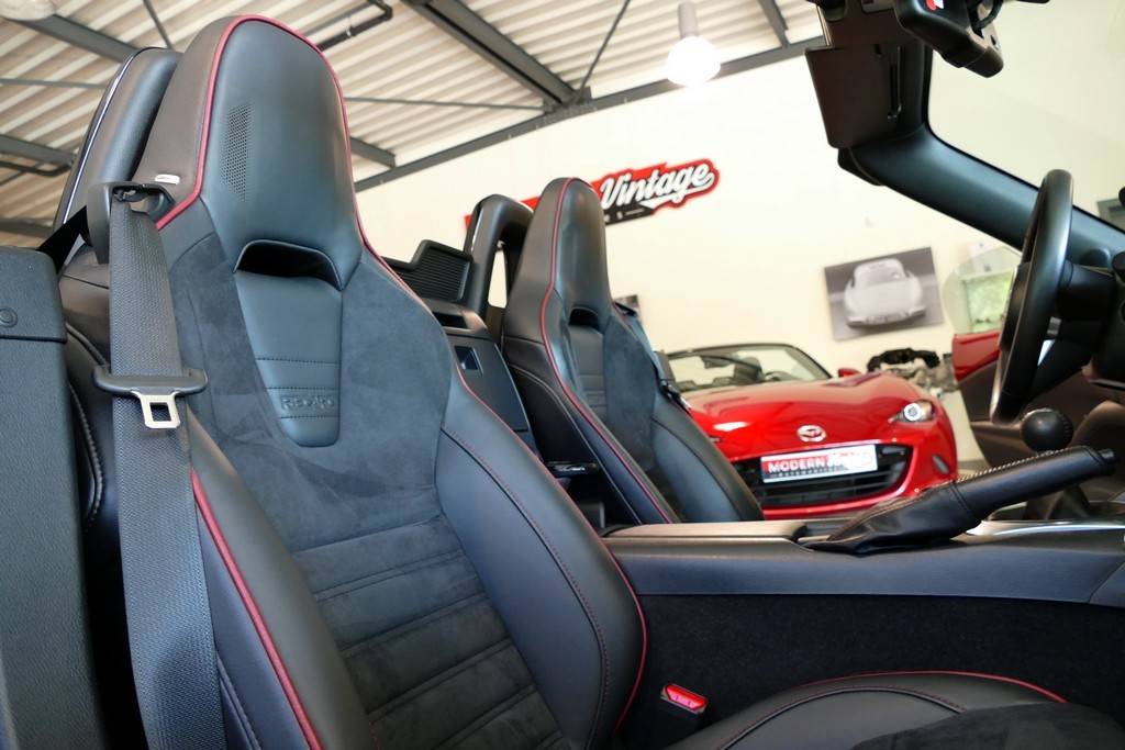 Mazda MX-5 ND 2.0 160 Roadster Selection Recaro 4