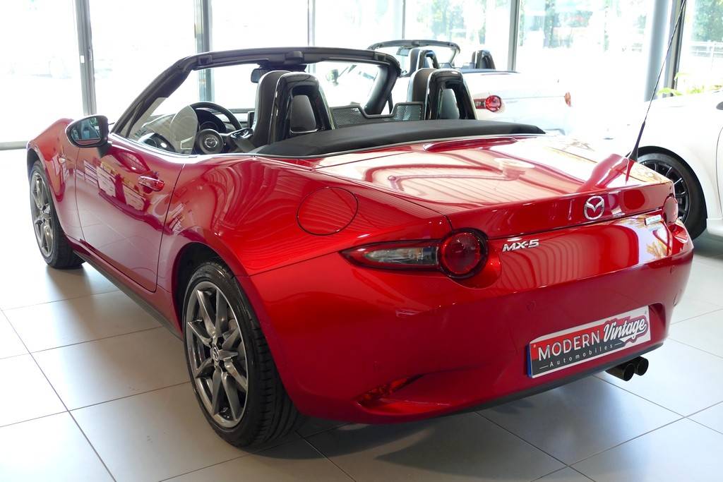 Mazda MX-5 ND 2.0 160 Roadster Selection Recaro 13