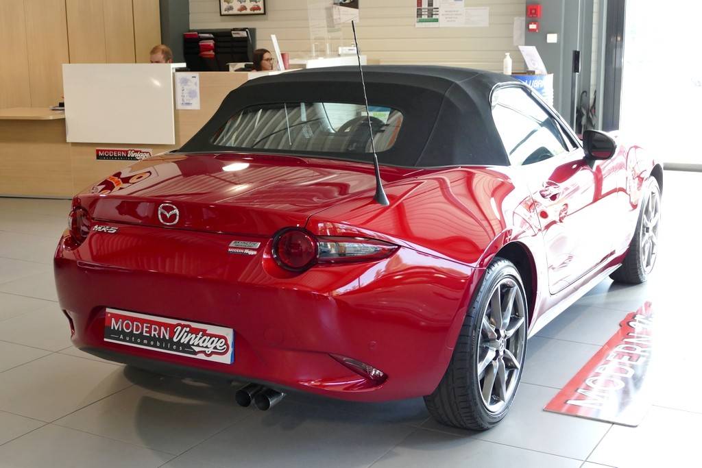 Mazda MX-5 ND 2.0 160 Roadster Selection Recaro 16