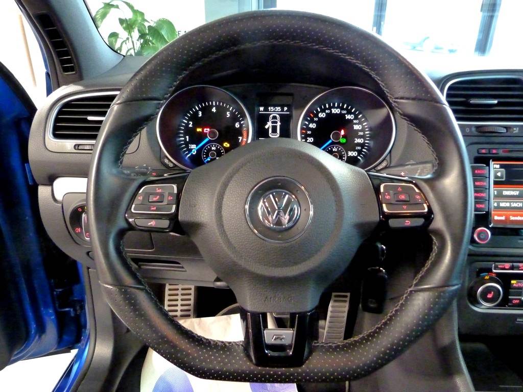 Volkswagen Golf 6 R 2.0 270cv DSG 5