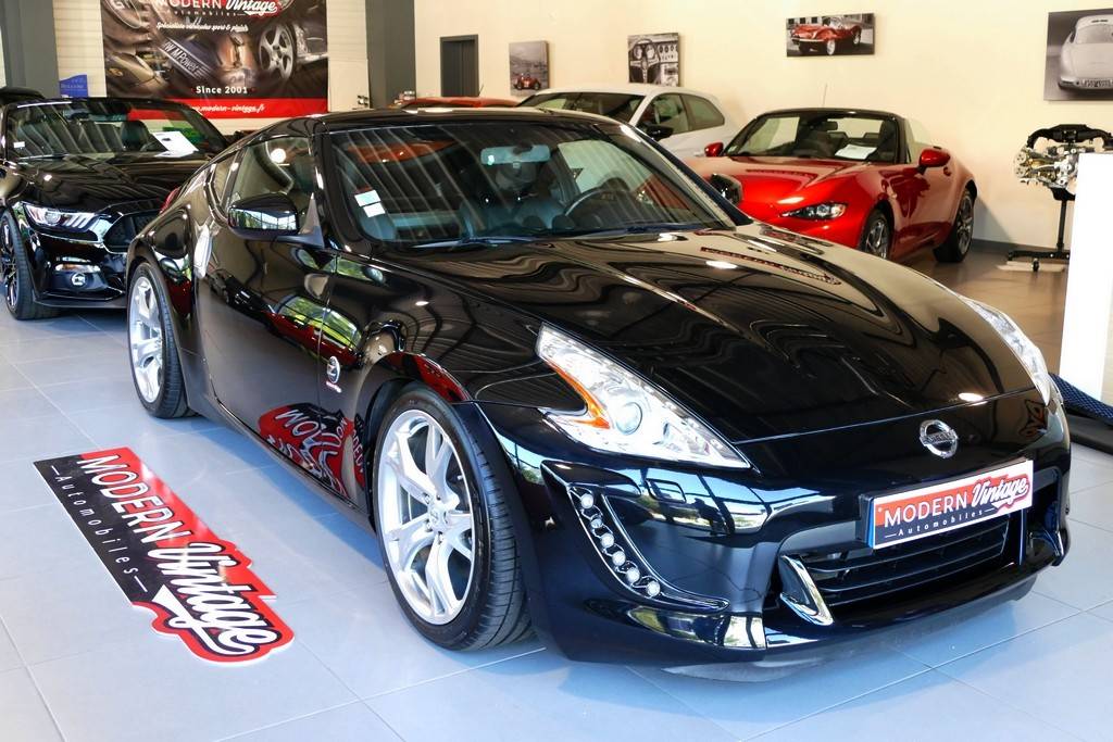 Nissan 370Z Coupe 3.7 V6 328cv Pack 19