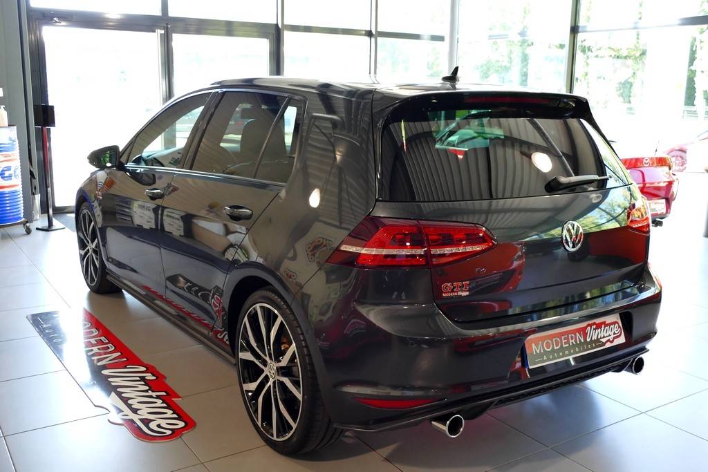 Volkswagen Golf VII GTI Performance 230cv DSG 14