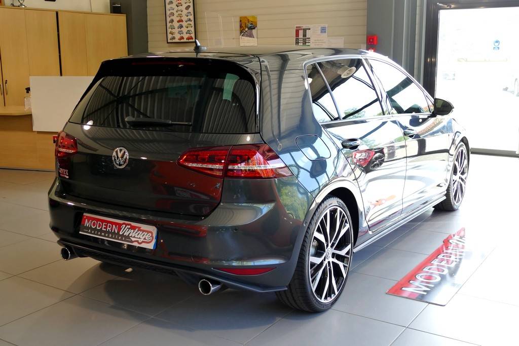 Volkswagen Golf VII GTI Performance 230cv DSG 15