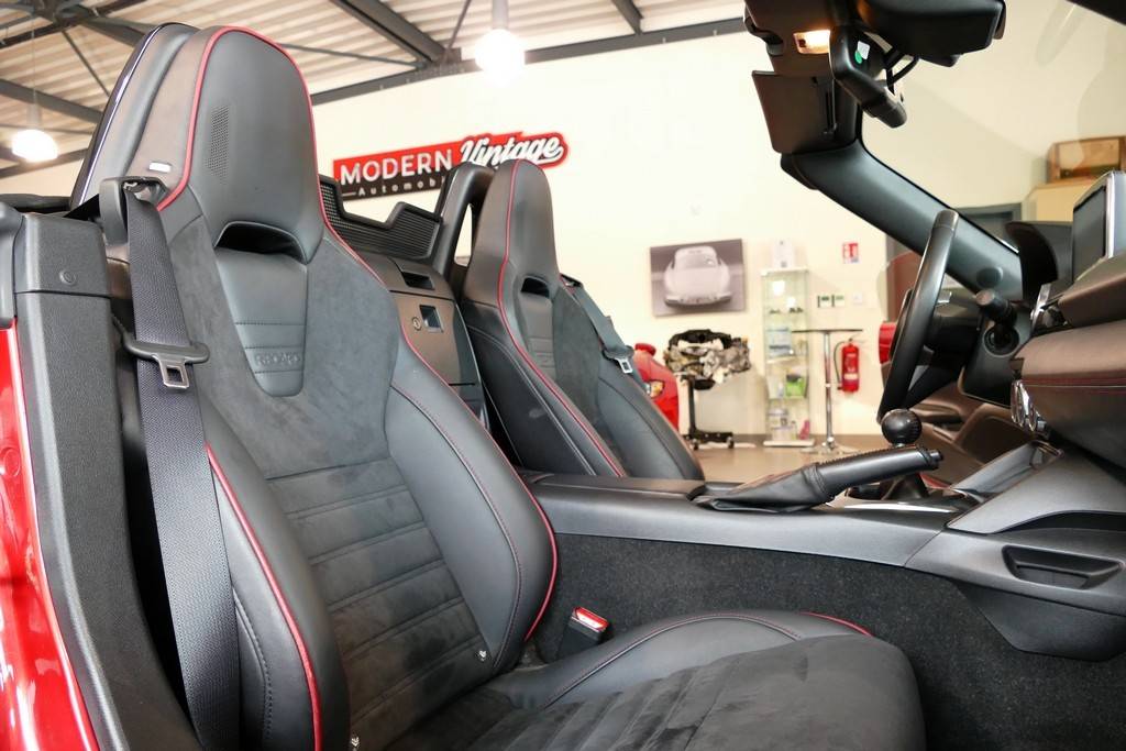 Mazda MX-5 ND 2.0 160 Roadster Selection Recaro 4