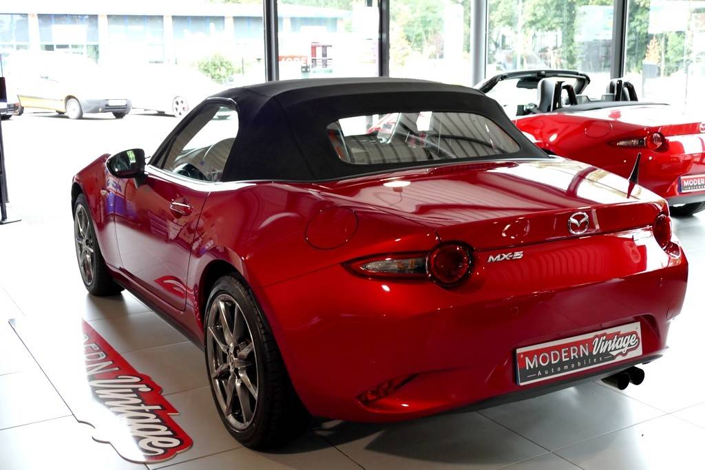 Mazda MX-5 ND 2.0 160 Roadster Selection Recaro 14