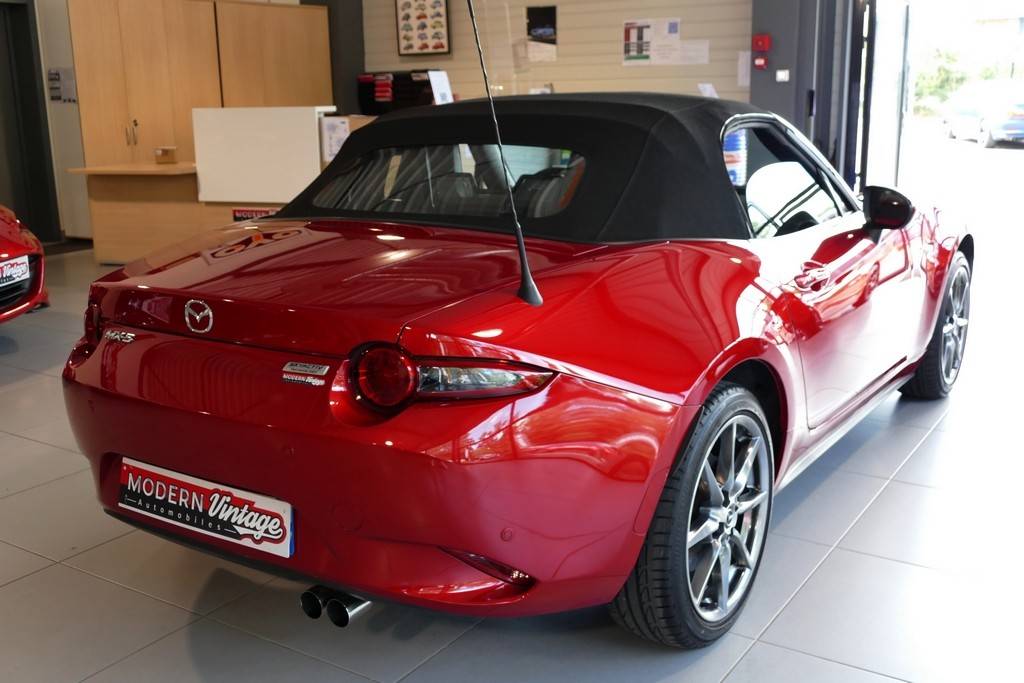 Mazda MX-5 ND 2.0 160 Roadster Selection Recaro 15