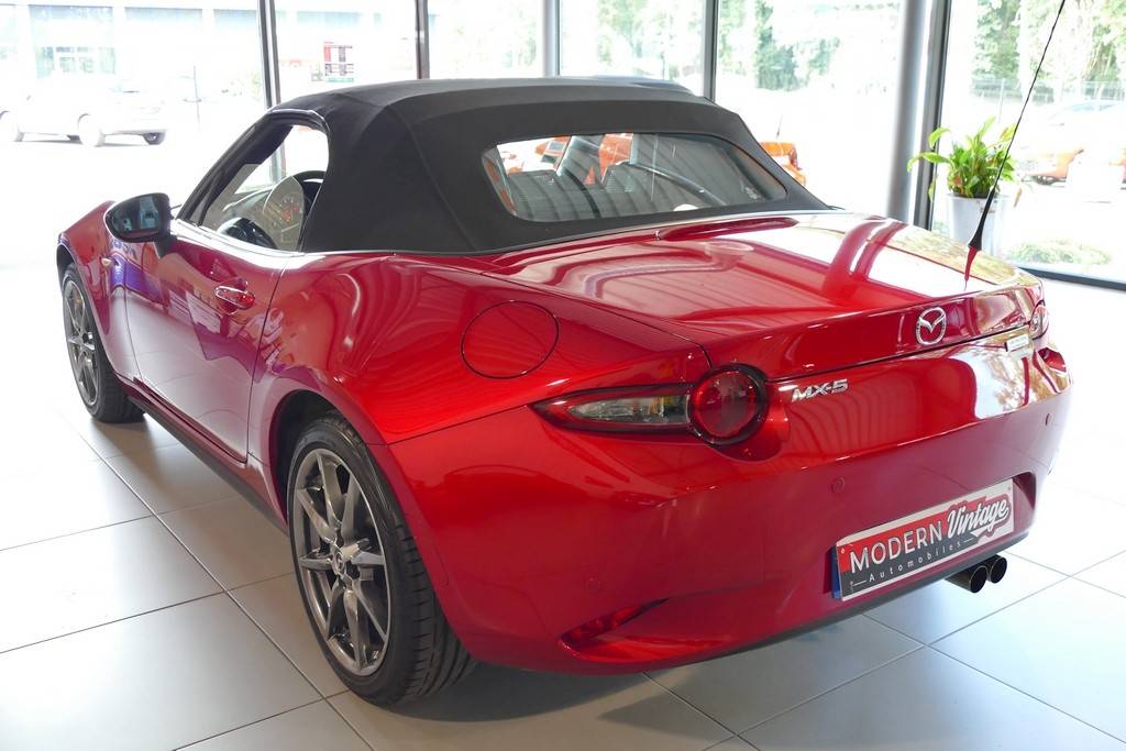 Mazda MX-5 ND 2.0 160 Roadster Selection Recaro 16