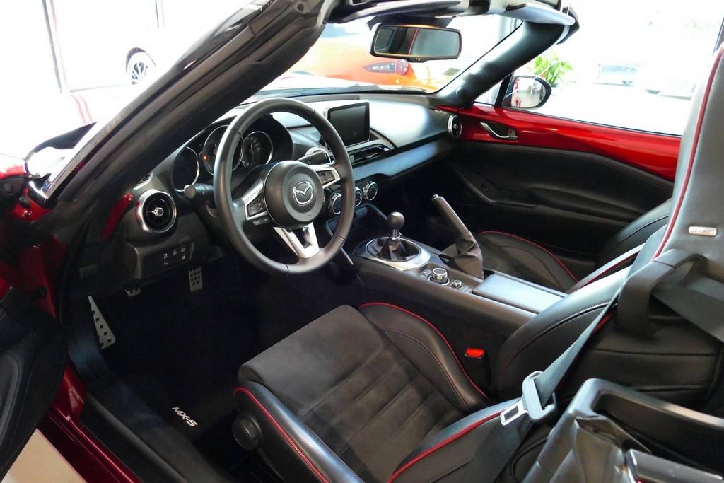 Mazda MX-5 ND 2.0 160 Roadster Selection Recaro 20