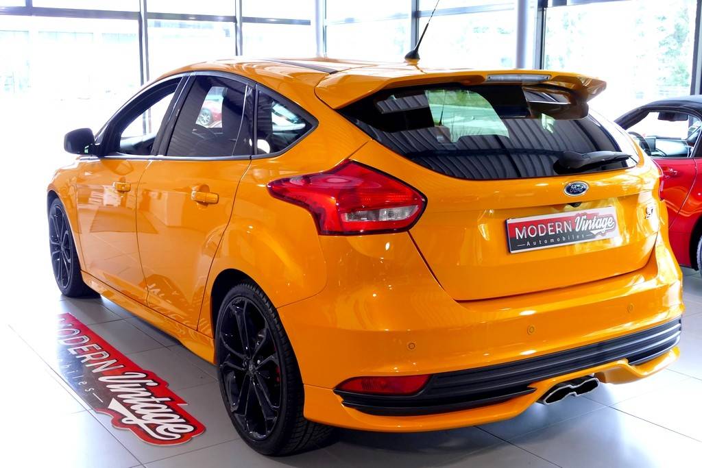 Ford Focus ST 2.0 Ecoboost 250cv 14