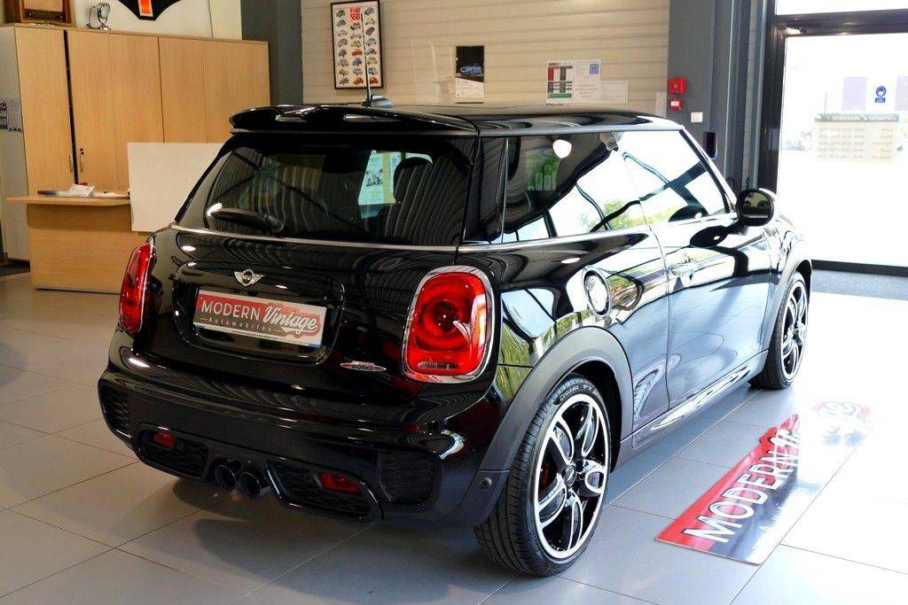 Mini Cooper John Cooper Works 231cv 17