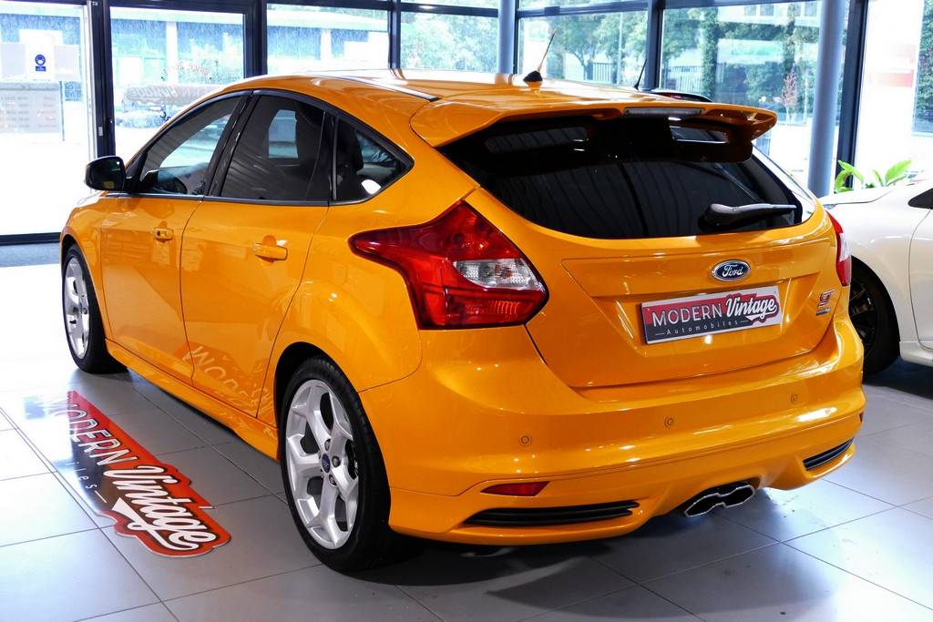 Ford Focus ST 2.0 Ecoboost 250cv 14