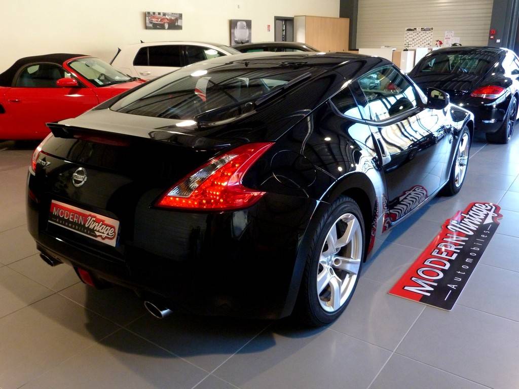 Nissan 370Z 3.7 V6 328cv 7