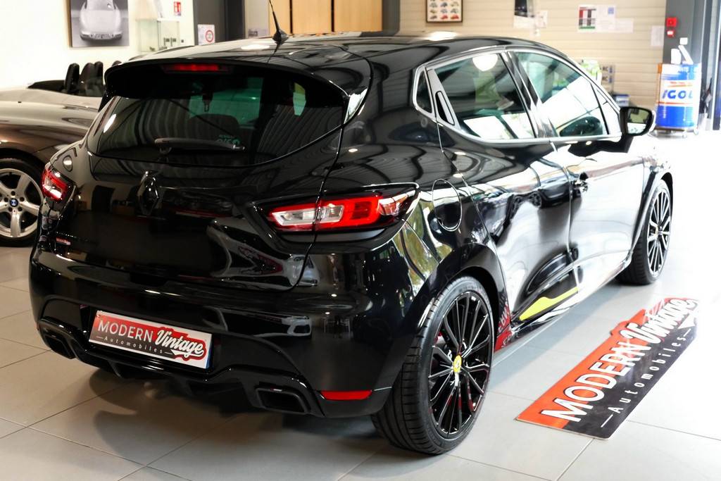 Renault Clio 4 RS18 EDC 220cv 17