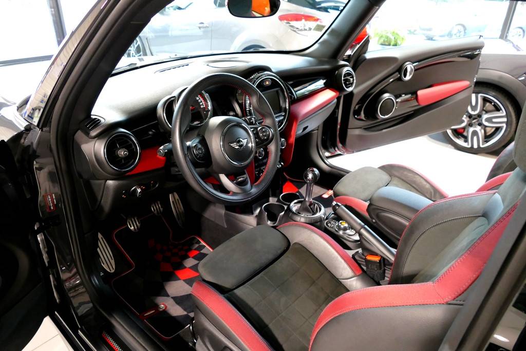 Mini Cooper John Cooper Works 231cv 17