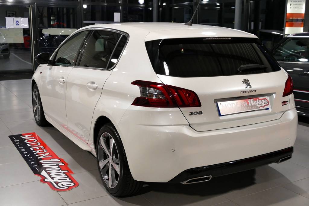 Peugeot 308 1.2 Puretec 130 GT Line EAT8 14