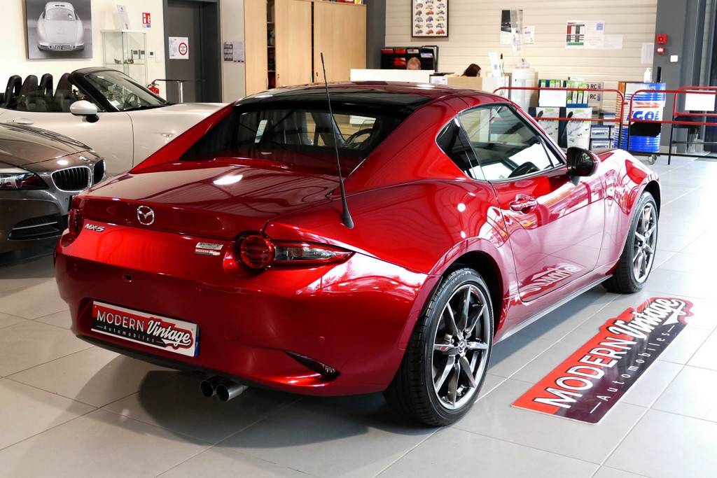 Mazda MX-5 RF 2.0 184cv Recaro 18