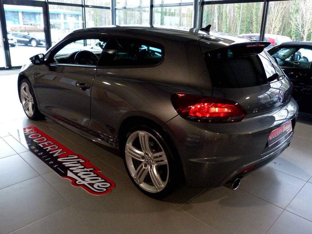 Volkswagen Scirocco R 2.0 TSI 265cv 8