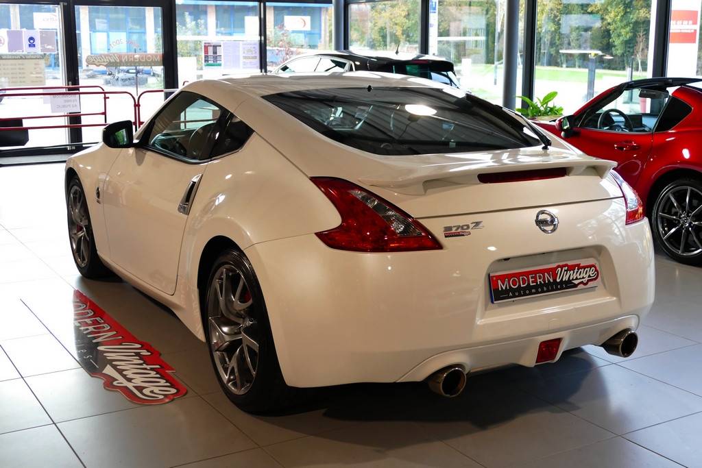 Nissan 370Z Coupe 3.7 V6 328cv Pack 14