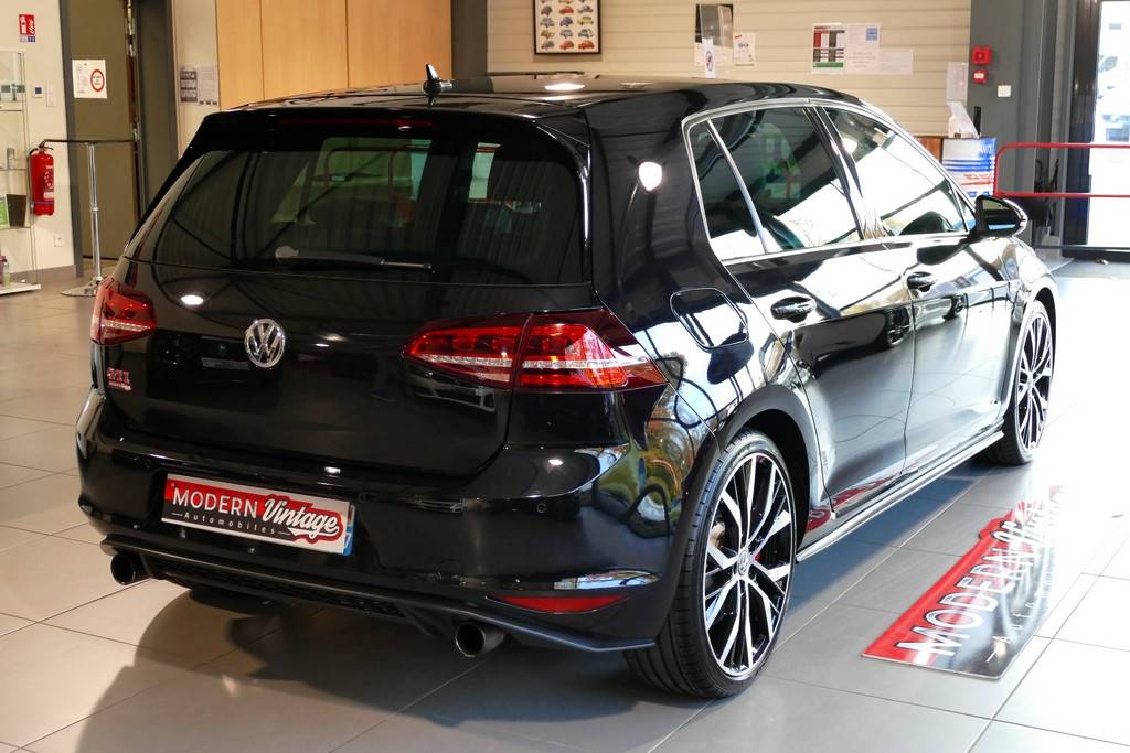 Volkswagen Golf VII GTI Performance 230cv DSG 16