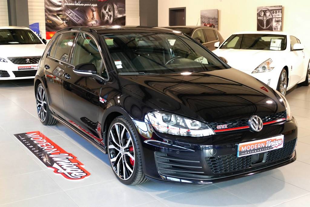 Volkswagen Golf VII GTI Performance 230cv DSG 17