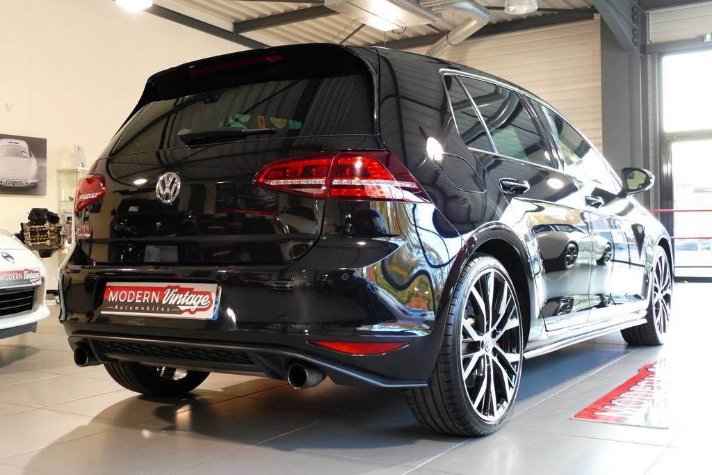 Volkswagen Golf VII GTI Performance 230cv DSG 19