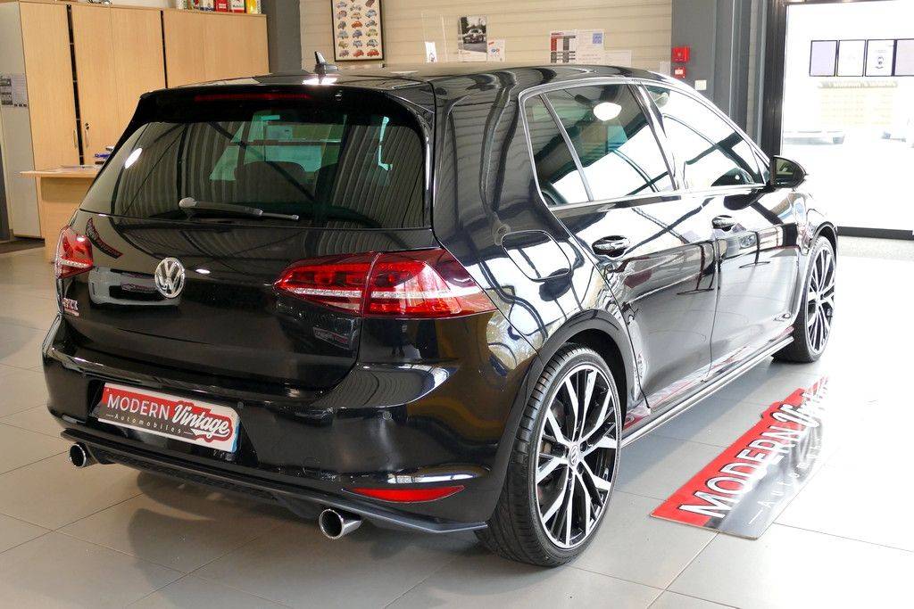 Volkswagen Golf VII GTI Performance 230cv DSG 13