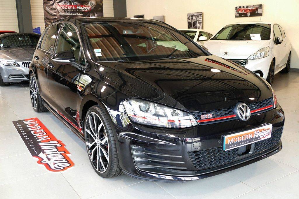 Volkswagen Golf VII GTI Performance 230cv DSG 14