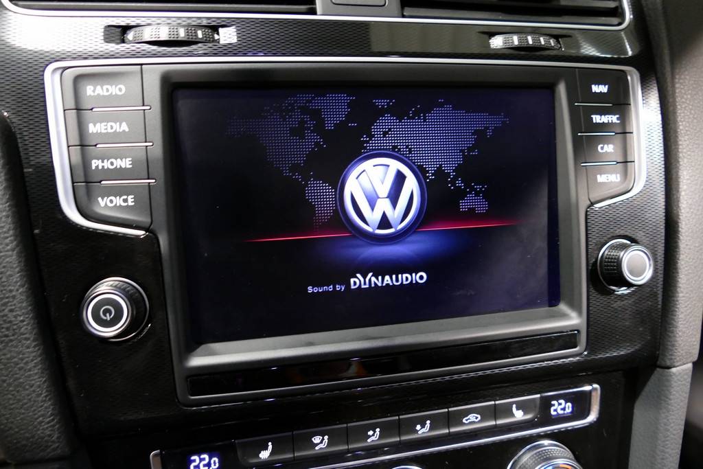 Volkswagen Golf VII GTI Performance 230cv DSG 10