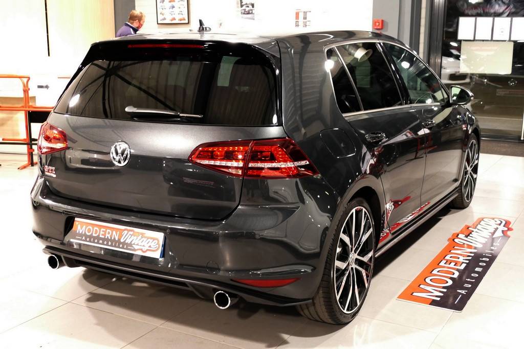 Volkswagen Golf VII GTI Performance 230cv DSG 16