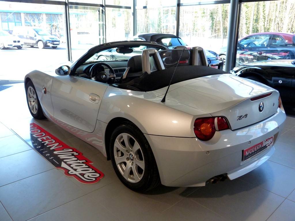 BMW Z4 2.2i 170cv Roadster 8