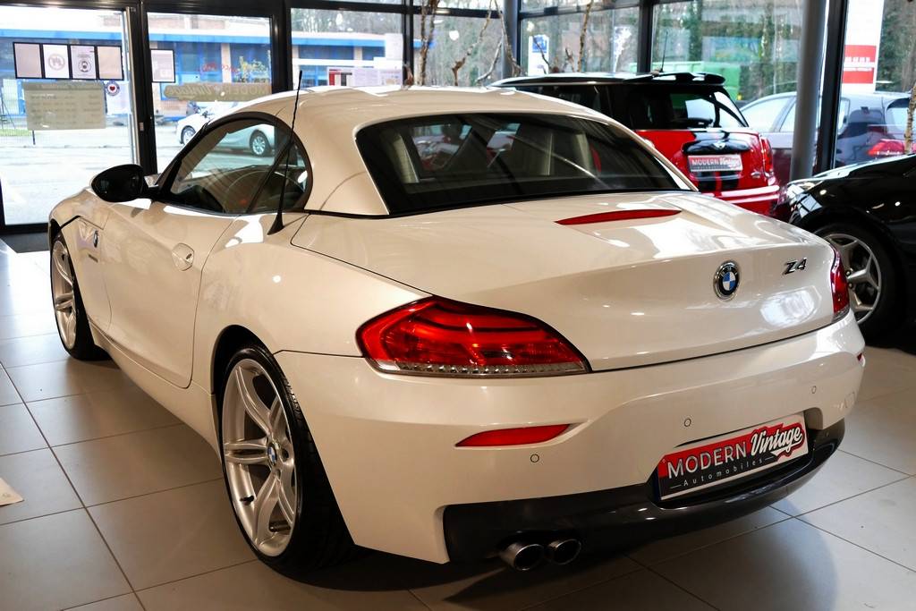 BMW Z4 sDrive 28i 245cv M-Sport BVA8 12