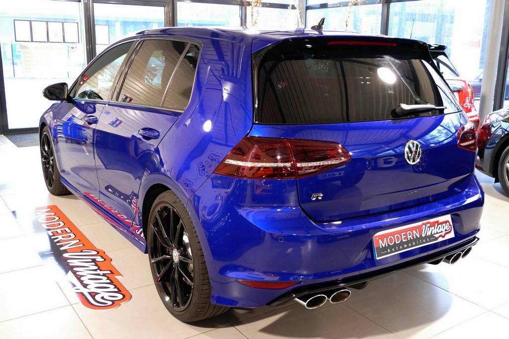 Volkswagen Golf VII R 4Motion DSG 300cv 12