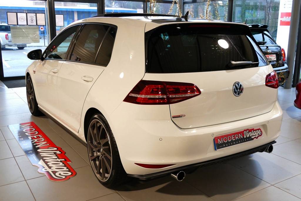 Volkswagen Golf VII GTI Performance 230cv DSG 14