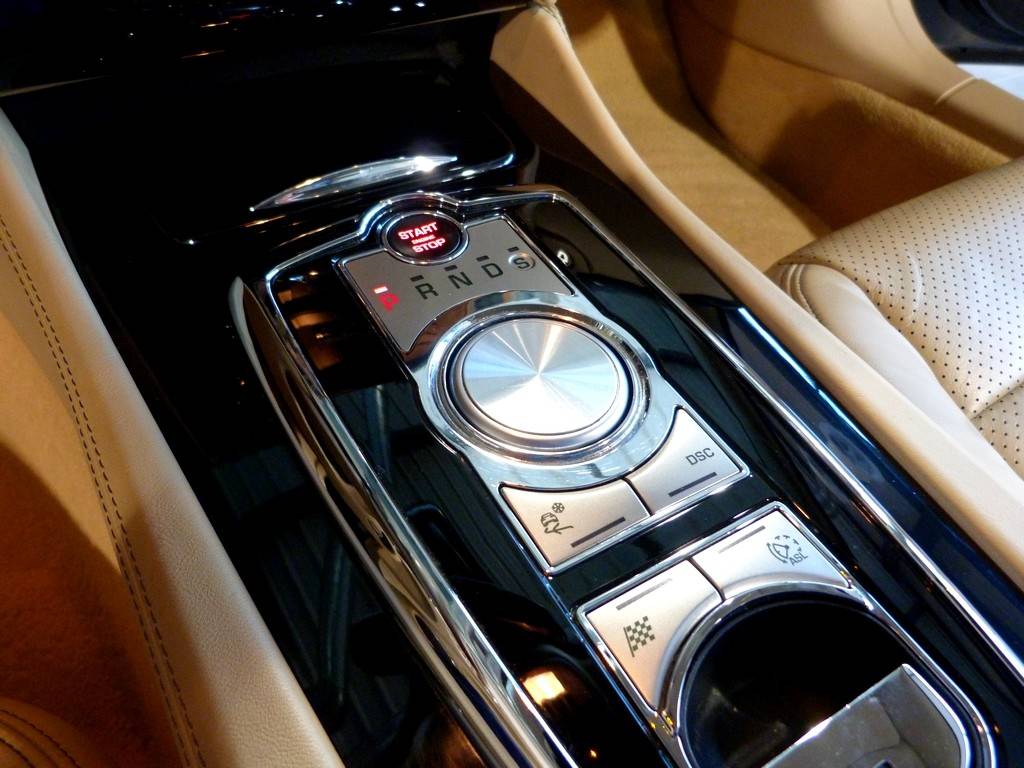 Jaguar XK 5.0 V8 385 Portfolio Bowers Wilkins 9