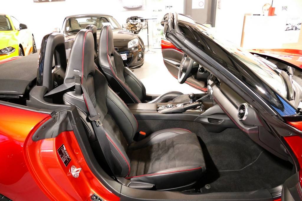 Mazda MX-5 Roadster ND 2.0 184 Selection Recaro 4